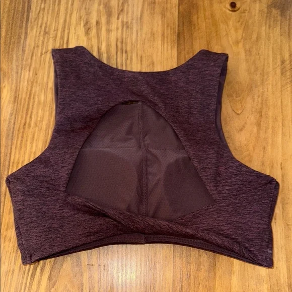 P'tula Red Fitted Sleeveless Crop Tank/Bra - Picture 2 of 2